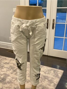 Made in Italy White Drawstring Crop Joggers with Camo Patch Distressing